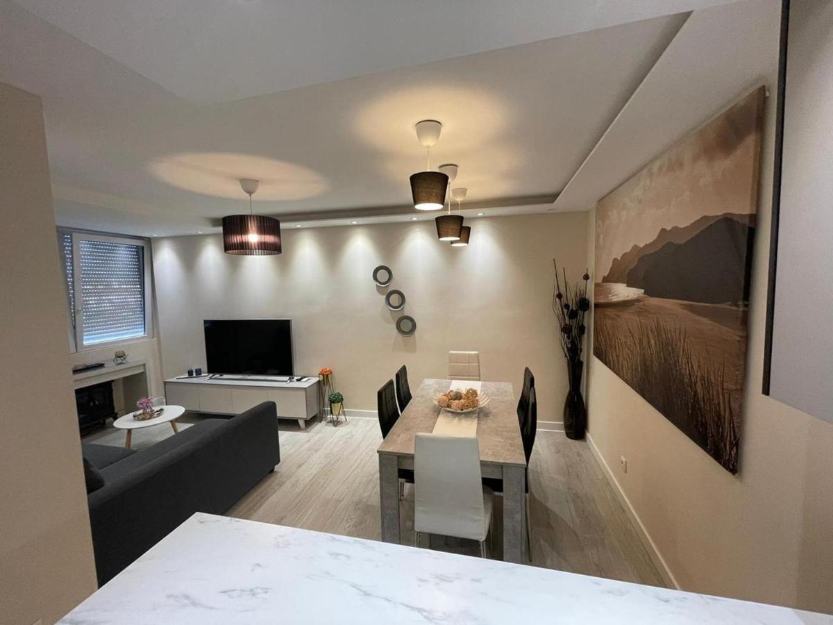 Apartamento Acolhedor Na Amadora Apartment Luaran gambar