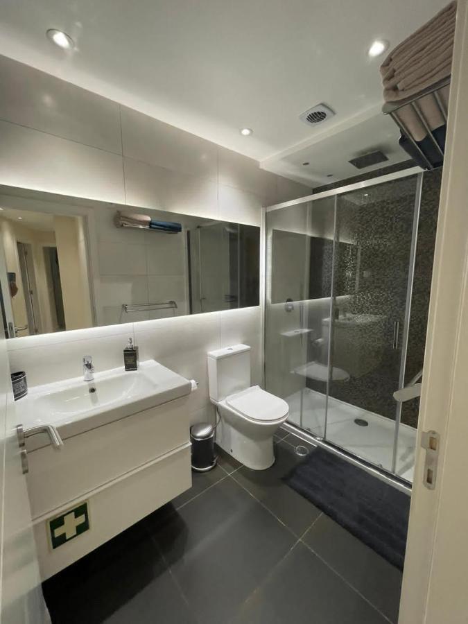 Apartamento Acolhedor Na Amadora Apartment Luaran gambar